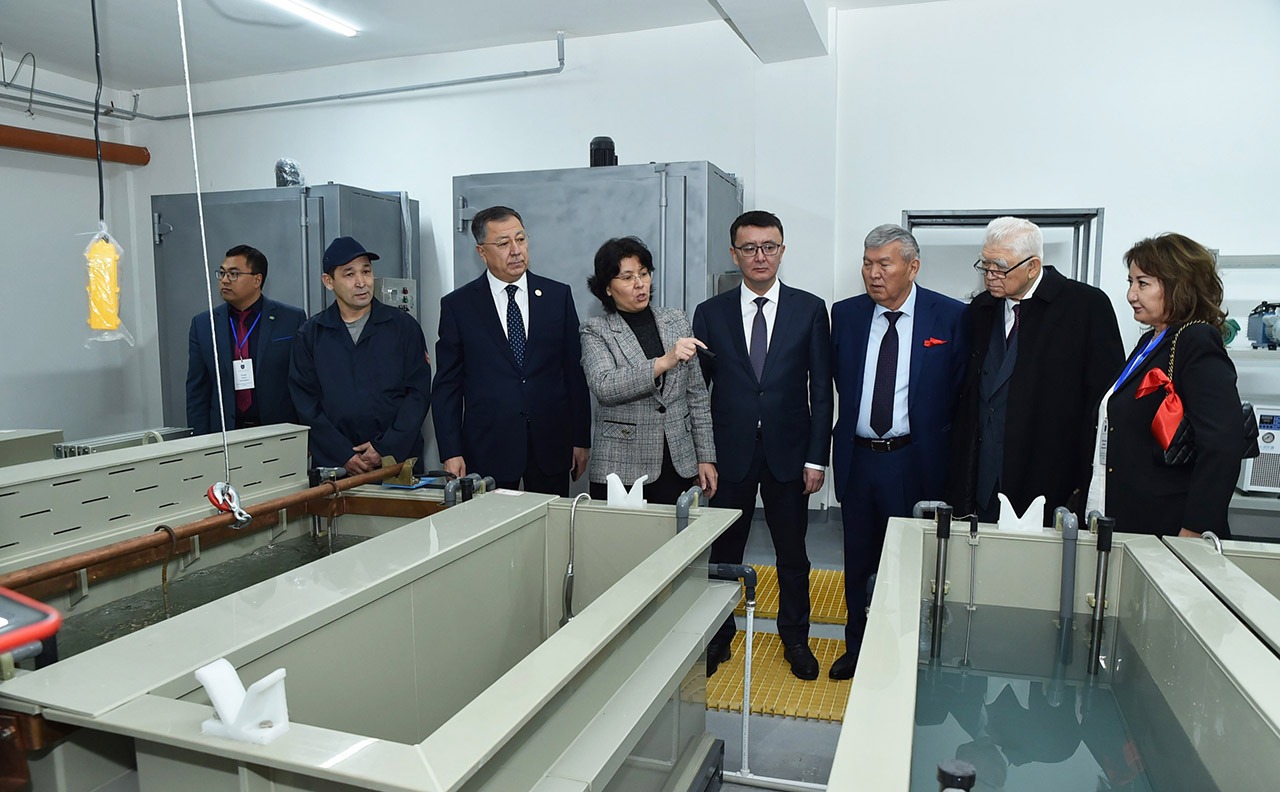 Развитие отечественной науки: КазНУ открывает новый химический центр