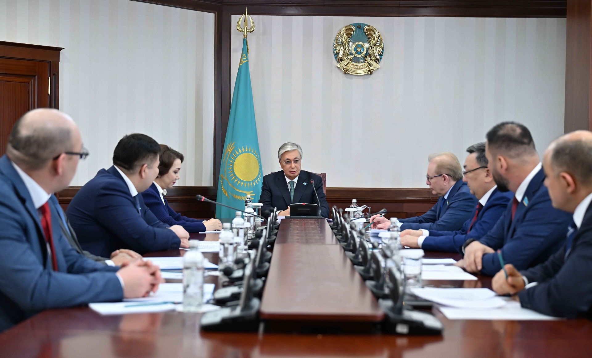 Токаев провел встречу с лидерами парламентских фракций РК