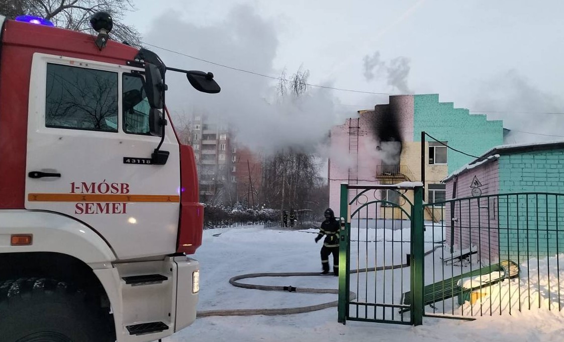 Локализован пожар в детском саду Семея