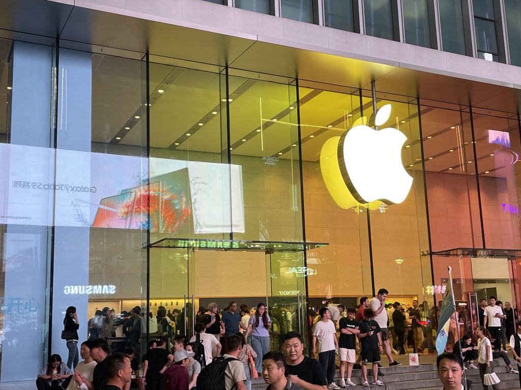 Apple Vision Pro: будущее уже здесь?
