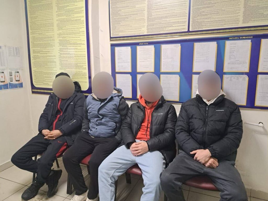 Четверых иностранцев выдворили из страны полицейские в Павлодарской области
