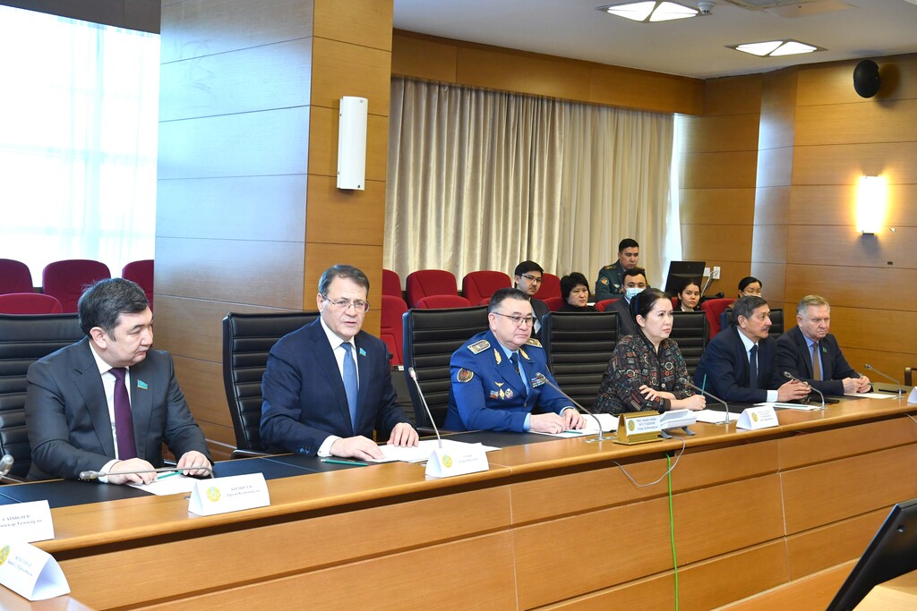 Что предпринимается для улучшения военно-патриотического воспитания молодежи?