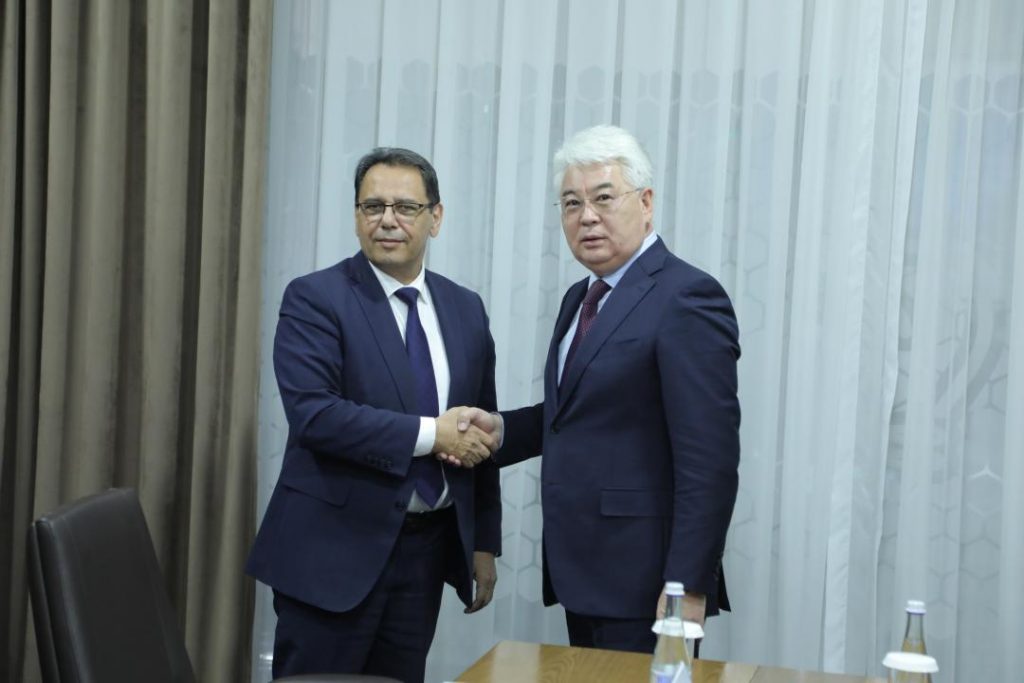 Казахстан и Узбекистан укрепляют сотрудничество в сфере науки