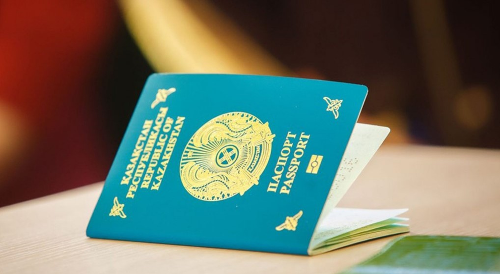 Кто еще может получить гражданство по упрощенному порядку?