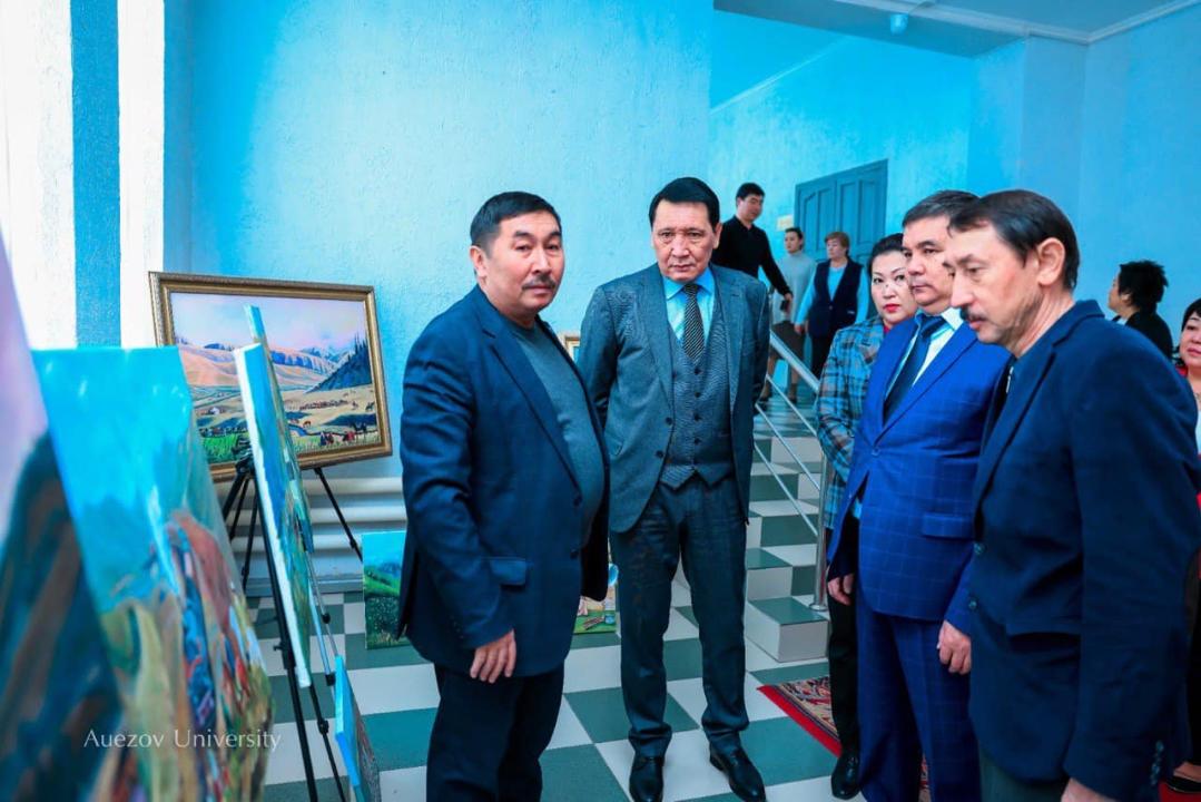 «Наследие таланта»: Студенты соревнуются в конкурсе рисунков