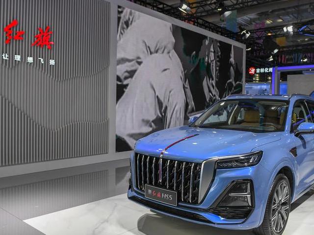 Продажи электромобилей Hongqi выросли на 135%