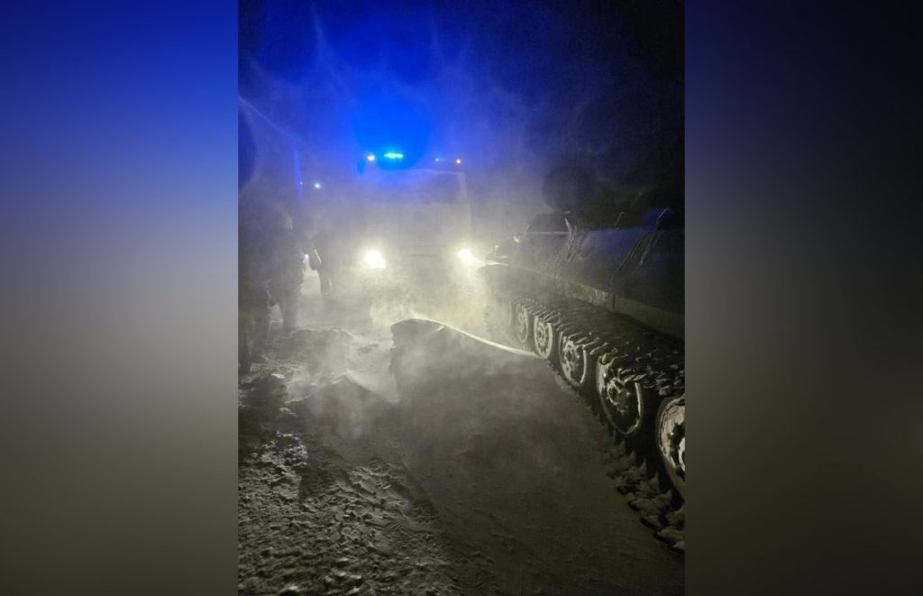 Снежные заносы: в Актюбинской области военные  пришли на помощь