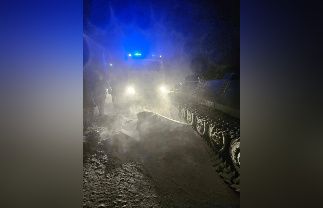 Снежные заносы: в Актюбинской области военные  пришли на помощь