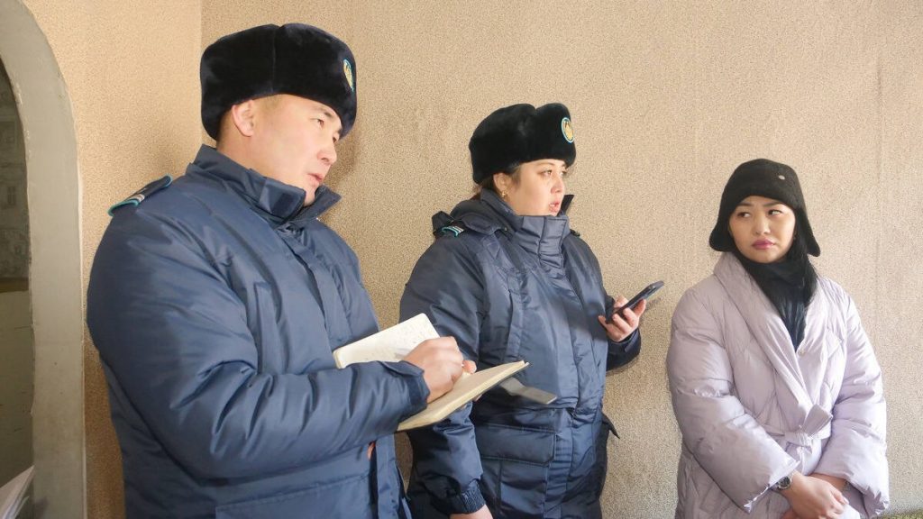 Ювенальные полицейские провели свыше 120 обходов за месяц в СКО