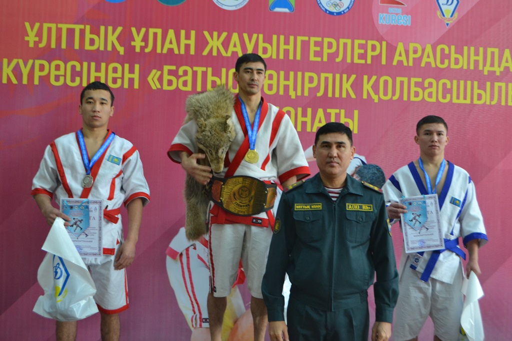 Завершилось первенство по казакша курес регионального командования «Батыс»