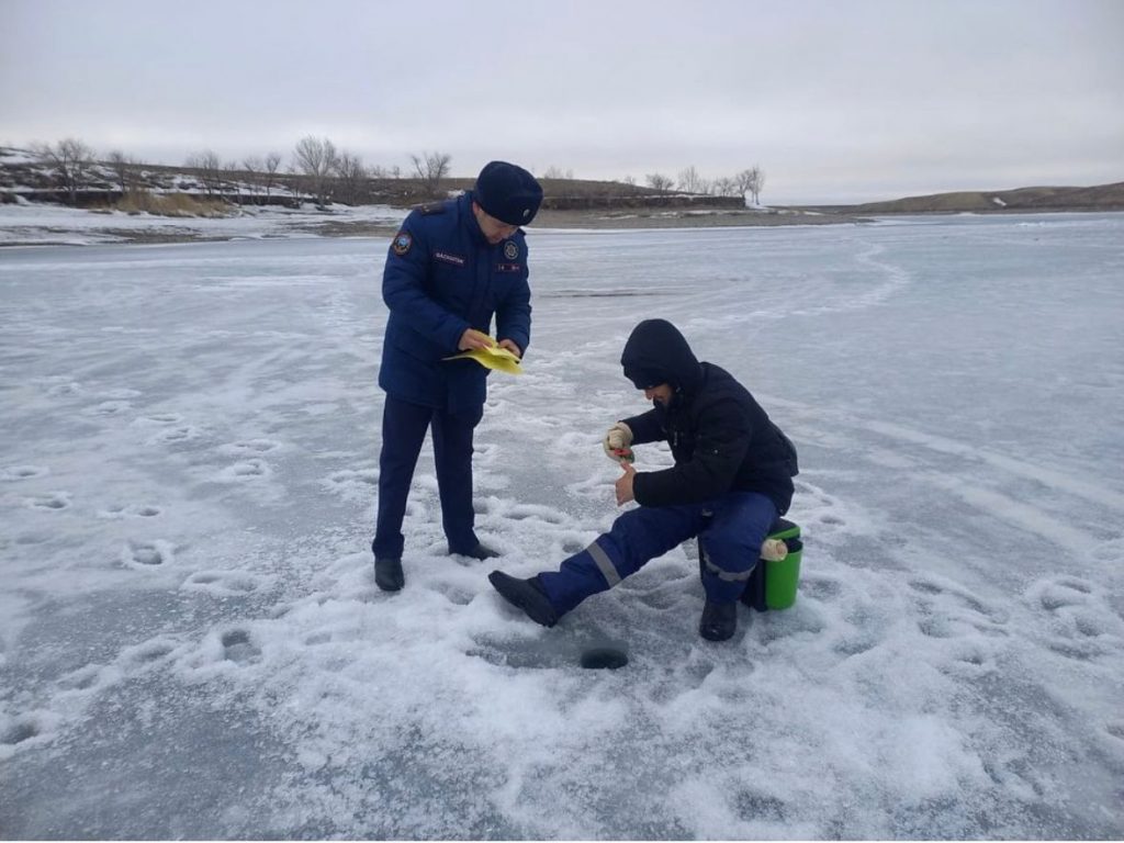Осторожно, тонкий лёд