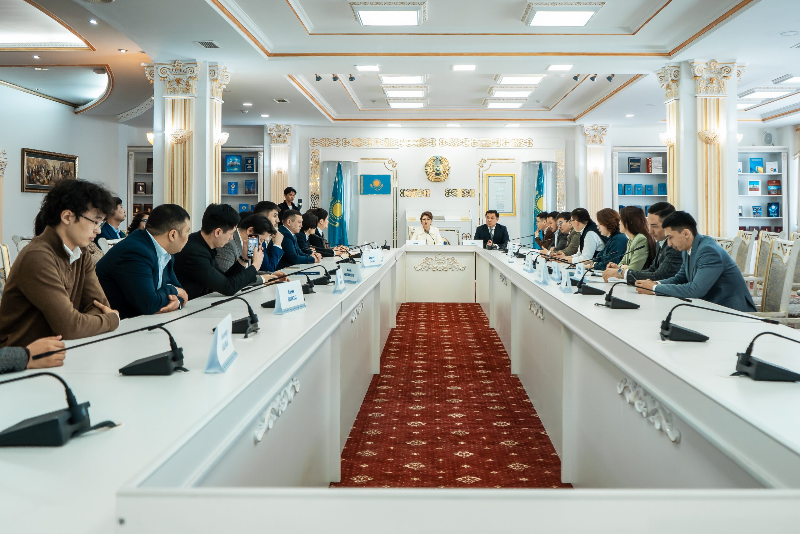 Первое заседание молодежного литературного клуба прошло в Астане