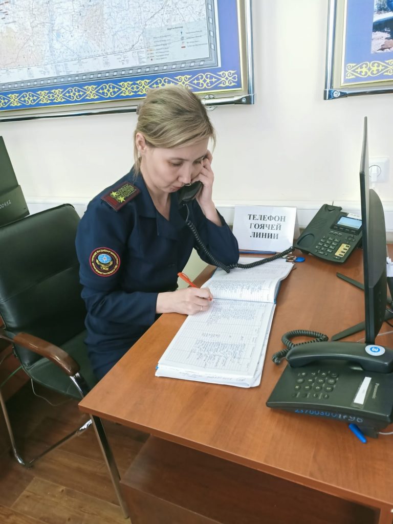 Психологами оказывается экстренная психологическая помощь населению