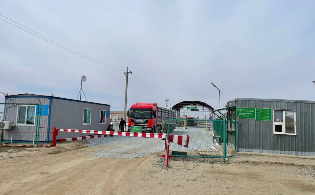 Наводнения изменяют маршруты: закрытие пропуска «Желкуар» на границе