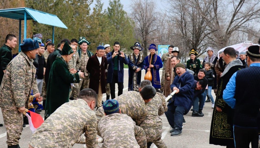 Оружие древности на службе: Военные отметили Национальный день спорта