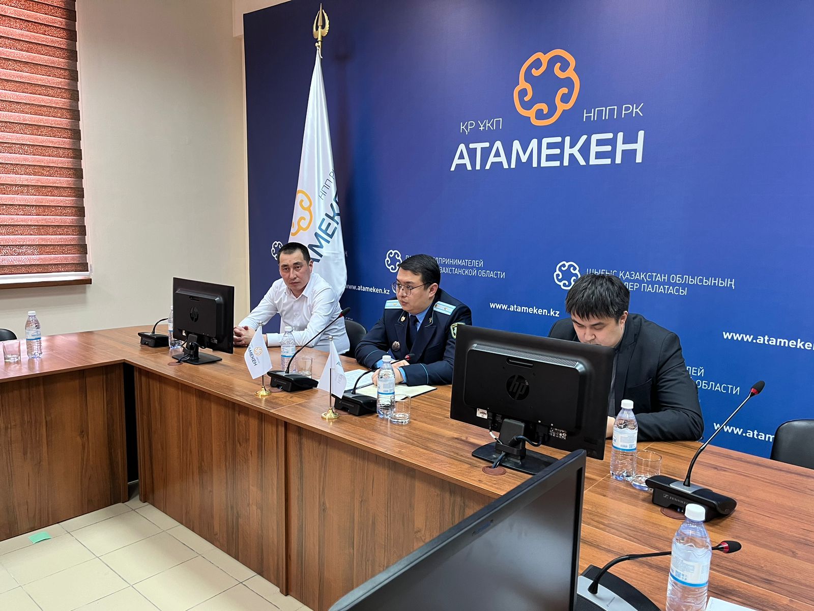 Поддержка предпринимателей: грузоперевозчику вернут оплату за регистрацию