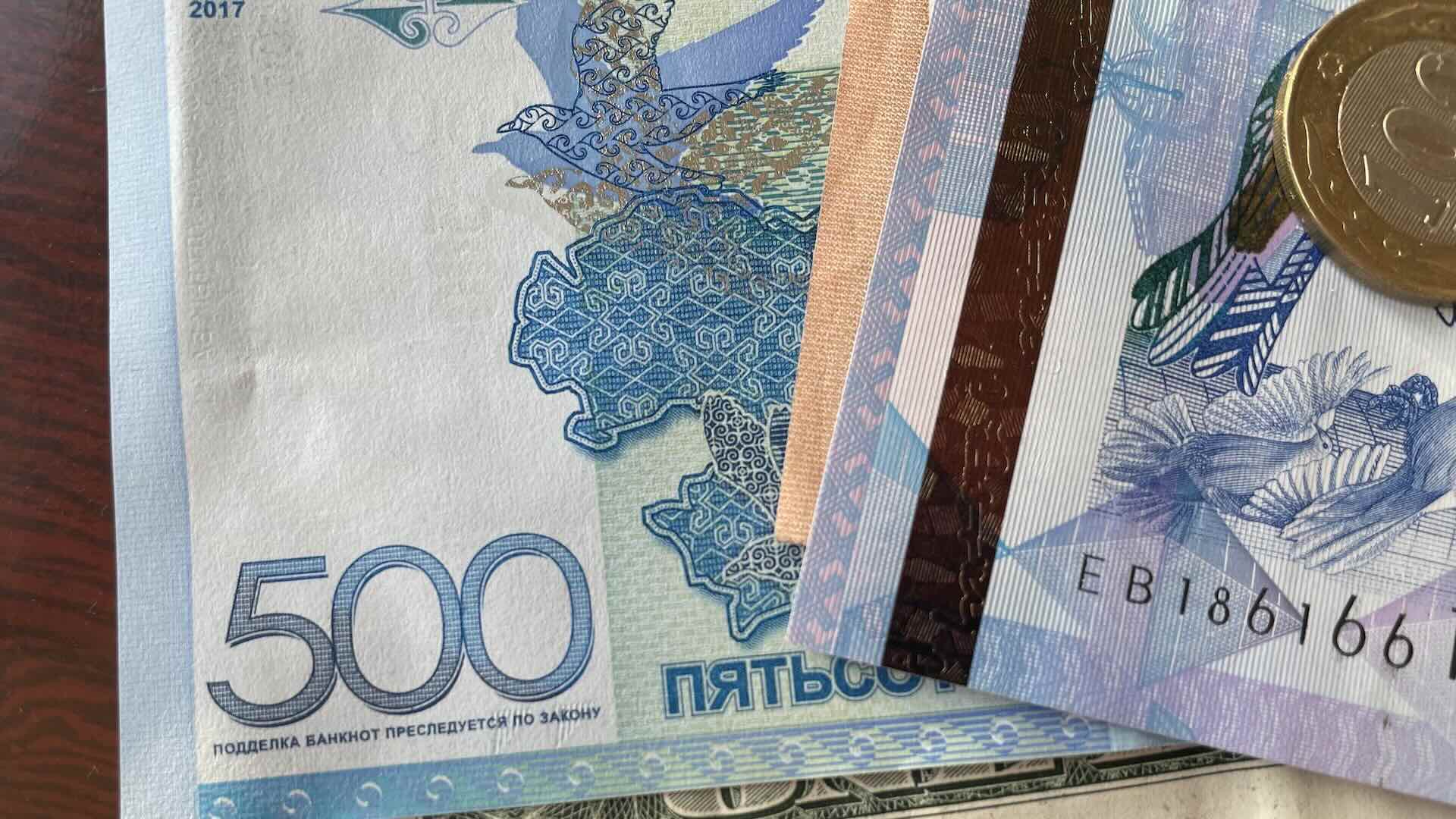 Портфель вкладов населения: почти все банки начали год с минуса