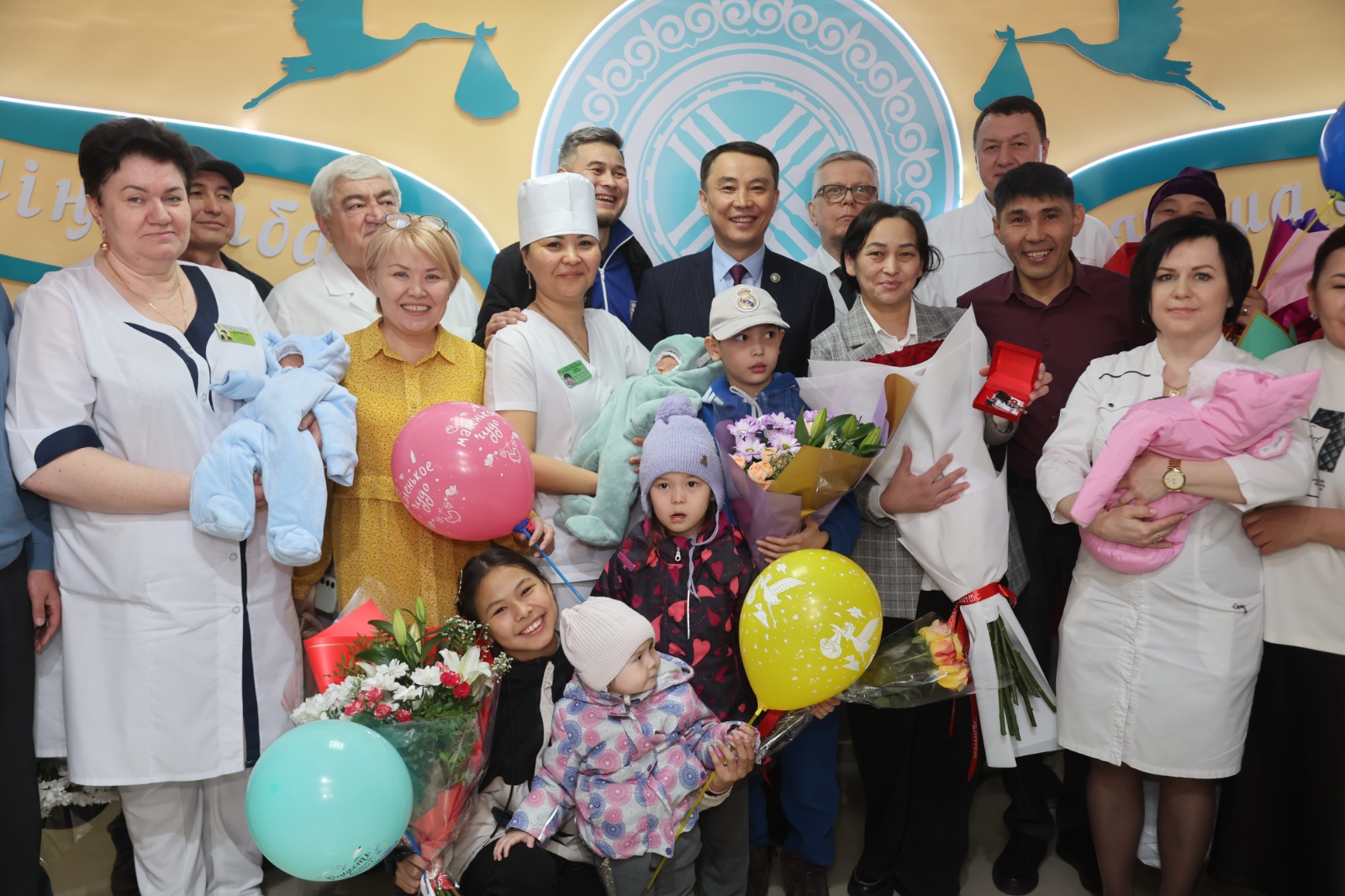 В КОСТАНАЕ ВПЕРВЫЕ ЗА ШЕСТЬ ЛЕТ РОДИЛАСЬ ТРОЙНЯ