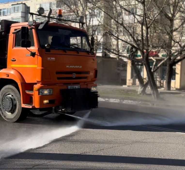 Генуборка Астаны: как в столице наводят чистоту после зимы