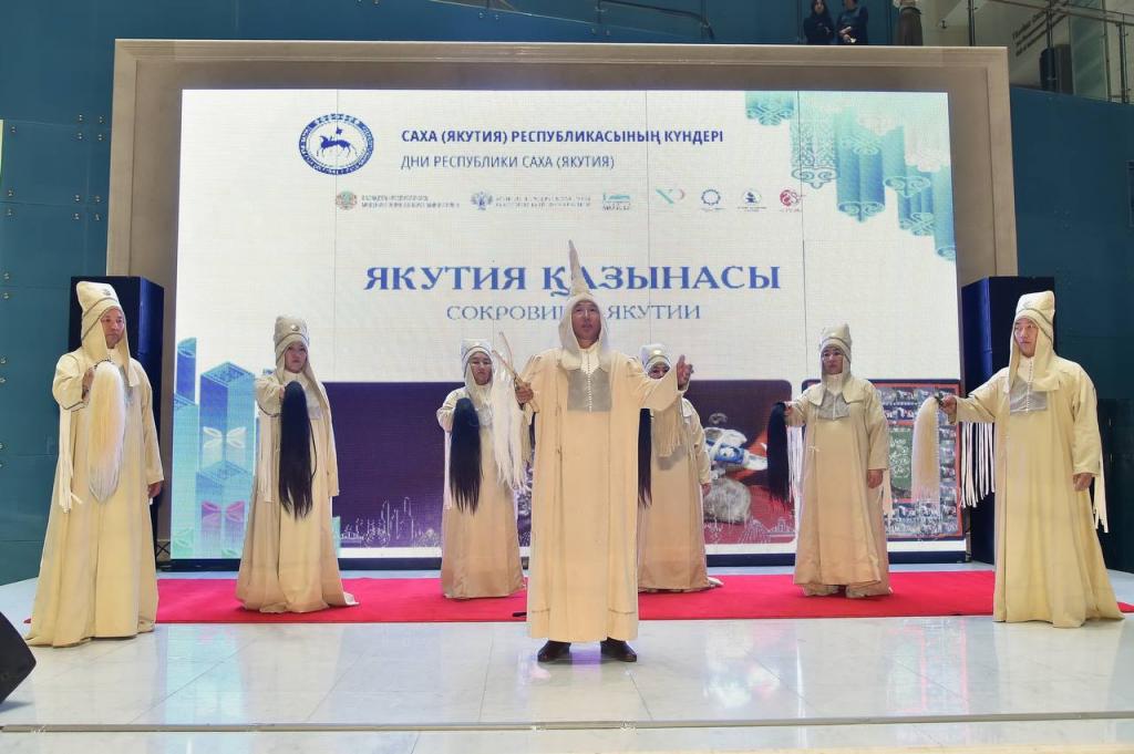 В Астане открылась выставка «Сокровища Якутии»