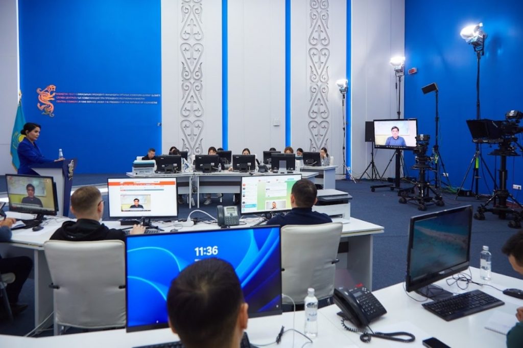 В Акмолинской области на 64 участках рек ведутся работы по дополнительному взрыву льда