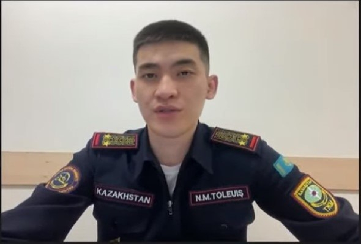 Продолжают укреплять берега реки Жайык