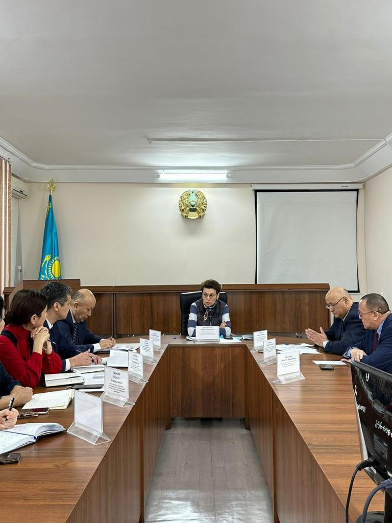 ГЛАВНЫЙ ГОССАНВРАЧ РК ОЗНАКОМИЛАСЬ С ЭПИДЕМИОЛОГИЧЕСКОЙ СИТУАЦИЕЙ В АТЫРАУСКОЙ И ЗАПАДНО-КАЗАХСТАНСКОЙ ОБЛАСТЯХ
