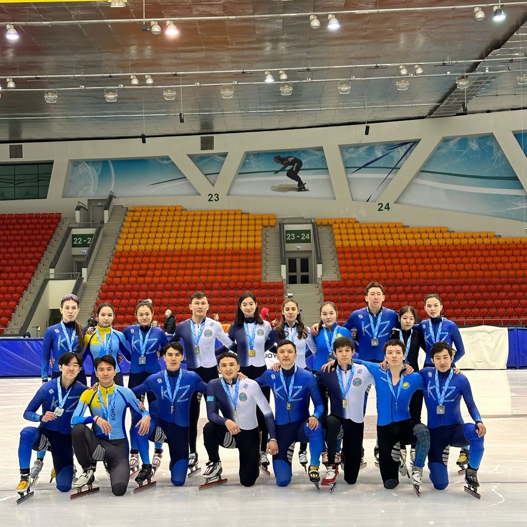 Столичные спортсмены победили в общем зачете чемпионата страны по шорт-треку