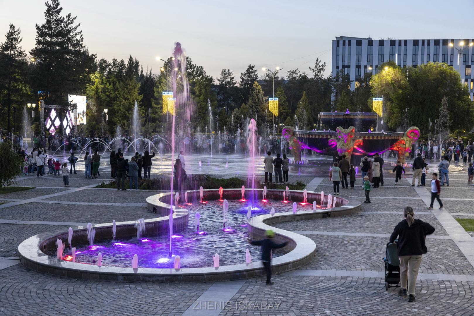 В Талдыкоргане стартовал сезон фонтанов