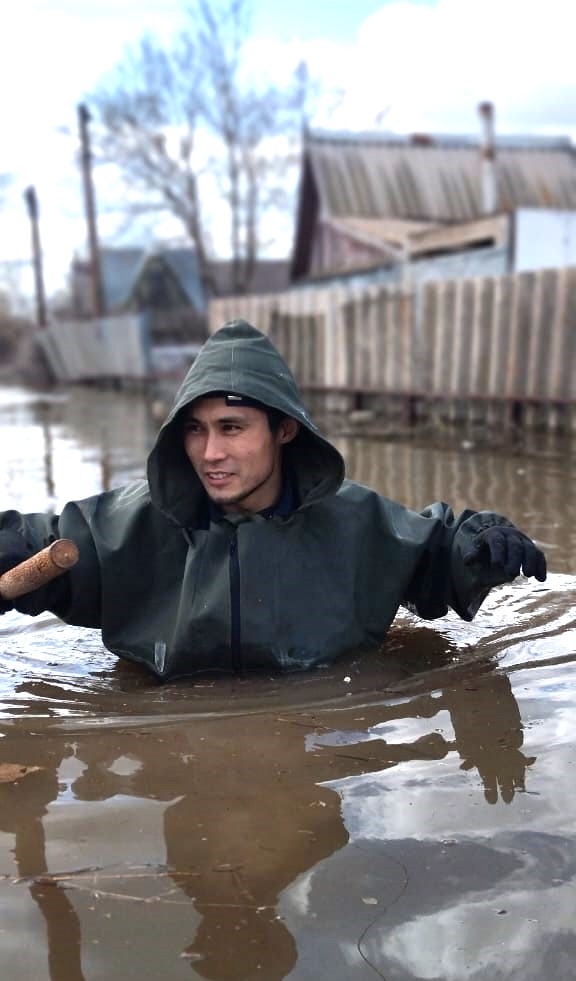 Герой спасательной службы!
