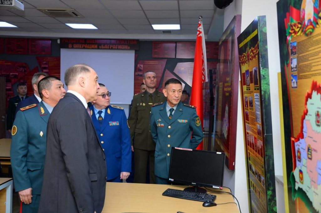 Казахстан и Беларусь укрепляют связи в области военного образования