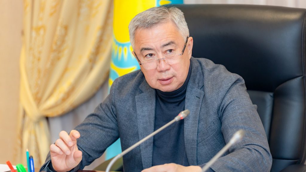 Казахстан увеличивает нормативы финансирования лизинга техники для сельхозкооперативов