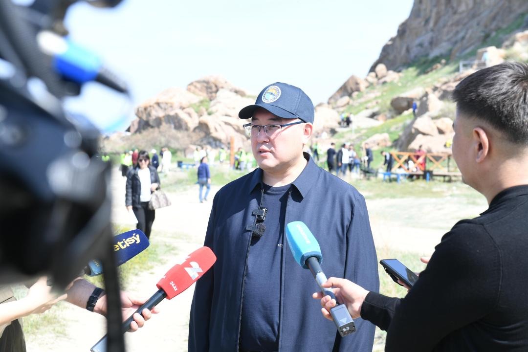 Марат Султангазиев: В этот сложный период мы должны привести в порядок населенные пункты