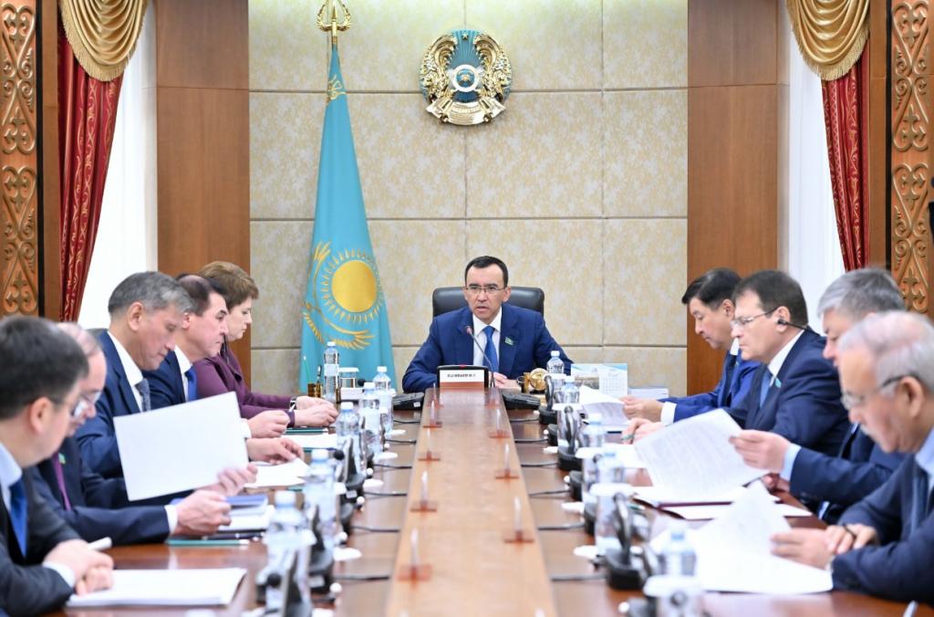 Новый сенатор готовится к принесению присяги на предстоящем заседании Сената