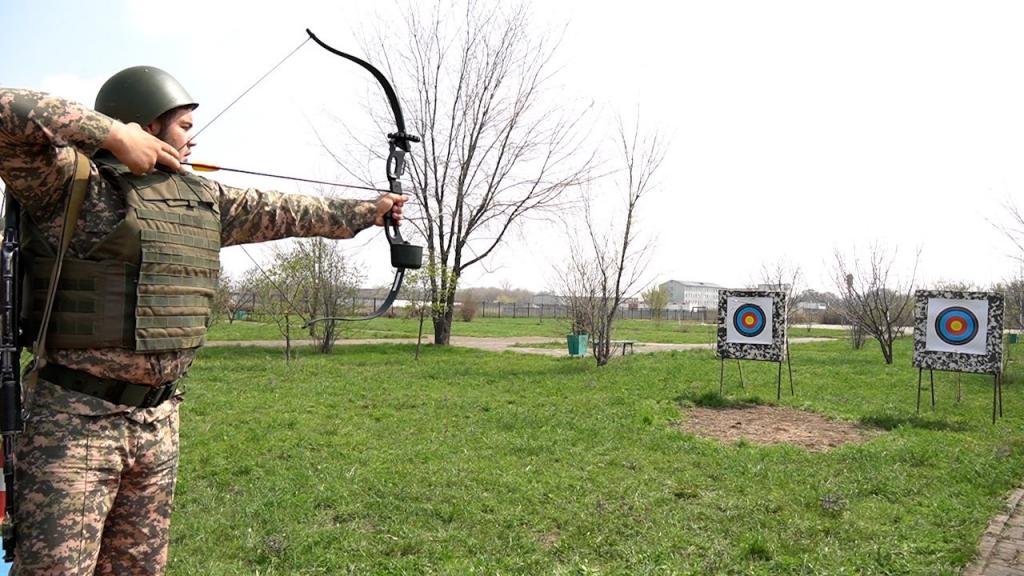 Соревнования по военно-прикладным видам спорта среди школьников прошли в Алматы