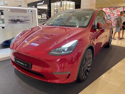 Tesla роботакси: Илон Маск обещает революцию в автономном вождении