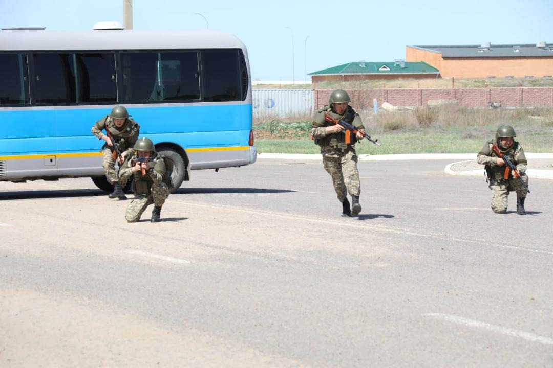 В Астане прошли тактико-специальные учения с военнообязанными