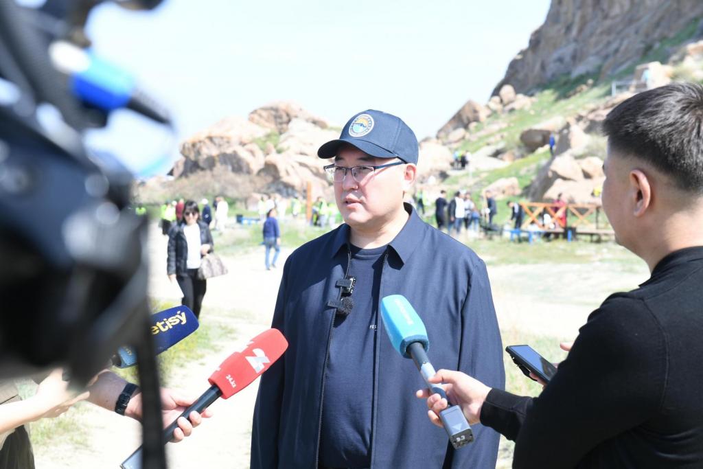 Аким области Марат Султангазиев запустил акцию «Киелі мекен». 