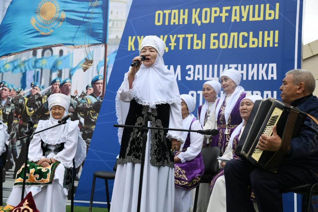 Праздничный концерт ко Дню защитника Отечества прошел на Набережной столицы