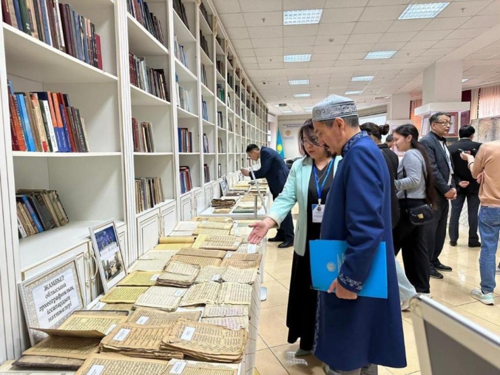 Выставка «Письменное наследие истории Великой степи» прошла в Казахстане