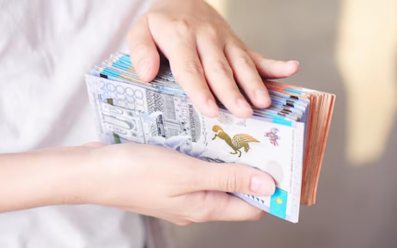 Более 5,7 млрд тенге выплачено пострадавшим от паводков в Казахстане