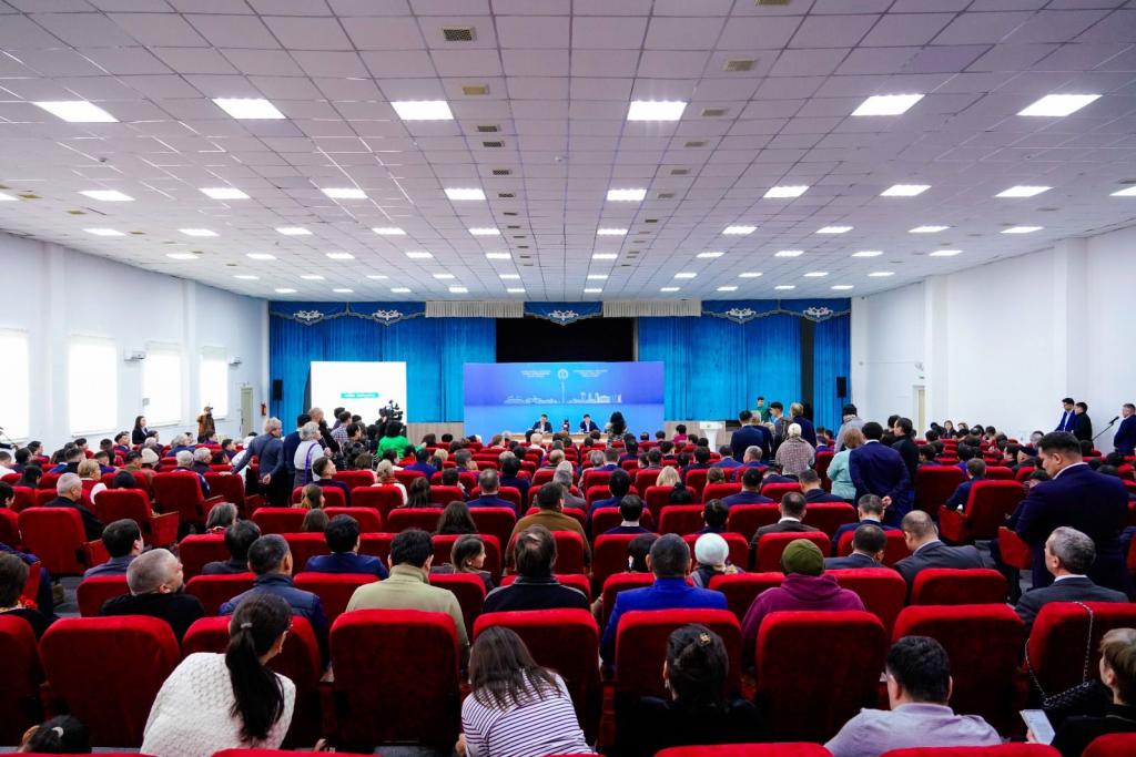 Отчетная встреча с жителями района «Алматы»