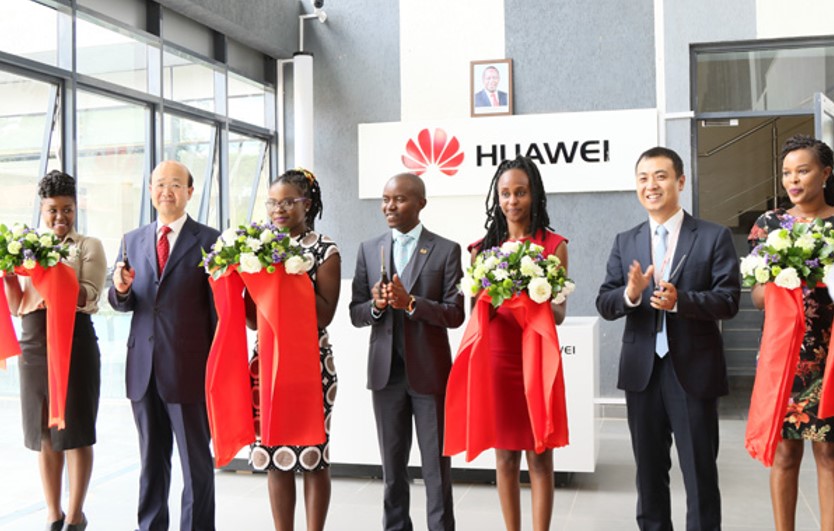 Huawei вручила призы победителям хакатона в Кении