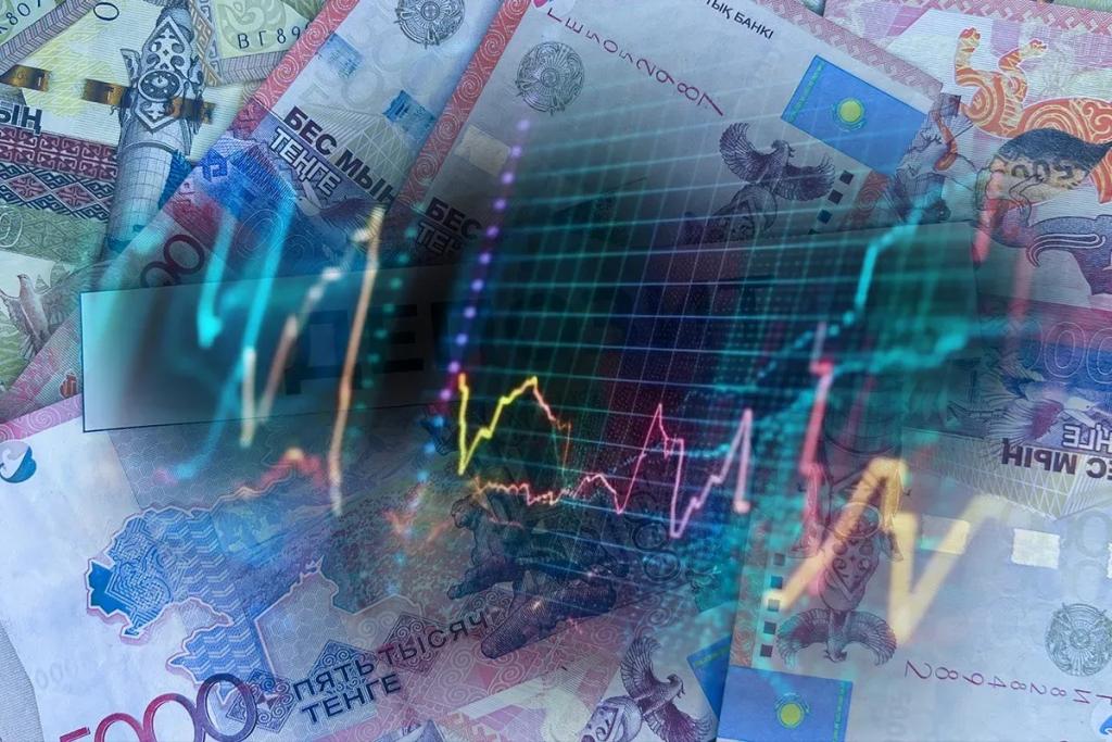 Курс тенге снижается: с чем это связано?