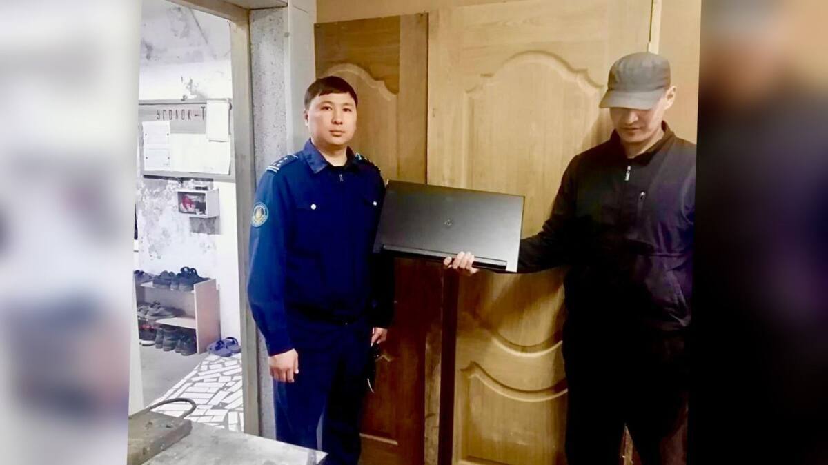 Пюпитр для пожилых изготовил осужденный в области Абай