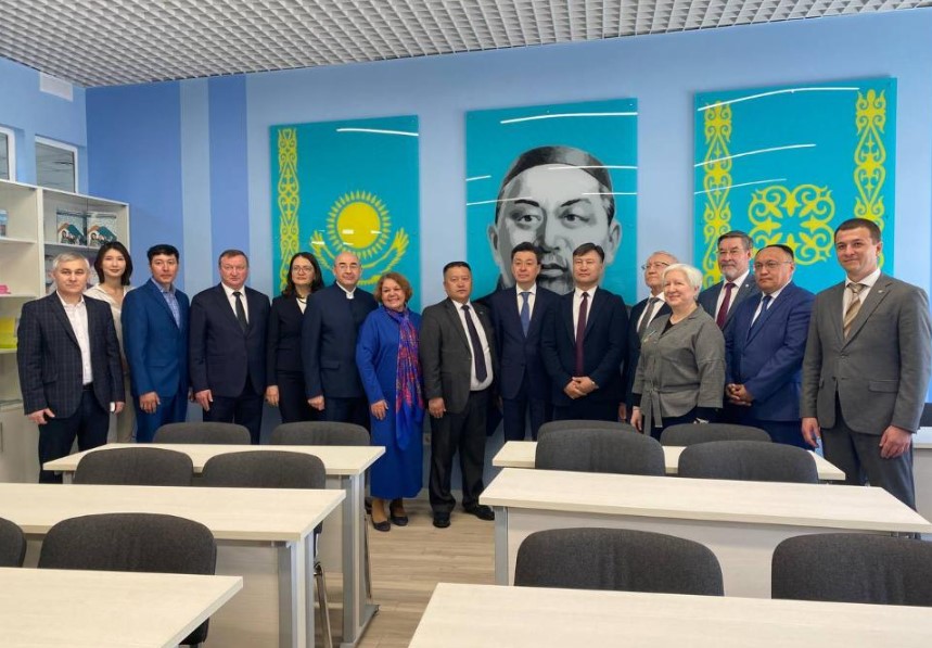 В Казани открылся yаучно-образовательный Центр Абая