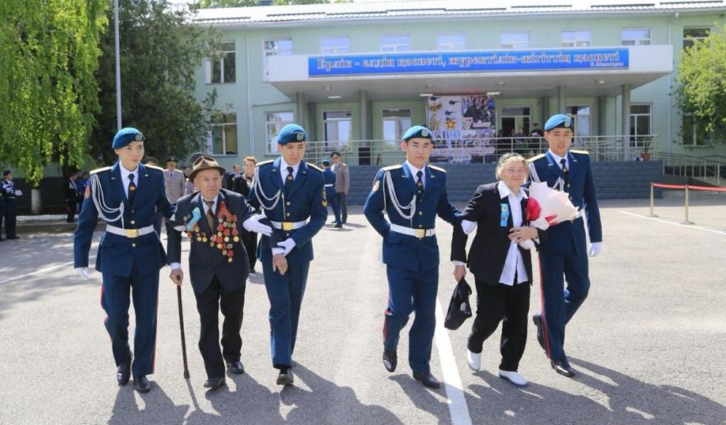 Встреча с ветеранами в школе «Жас улан»