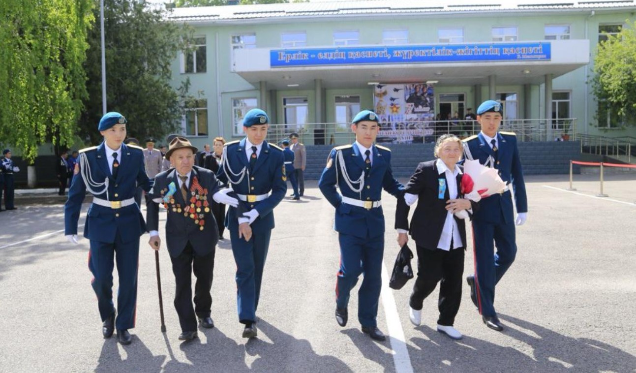 Встреча с ветеранами в школе «Жас улан»