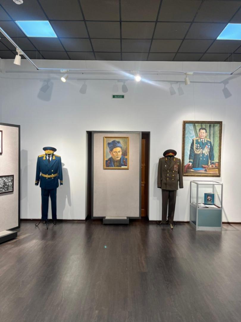 В алматинском музее открылась выставка к 100-летию Рахимжана Кошкарбаева