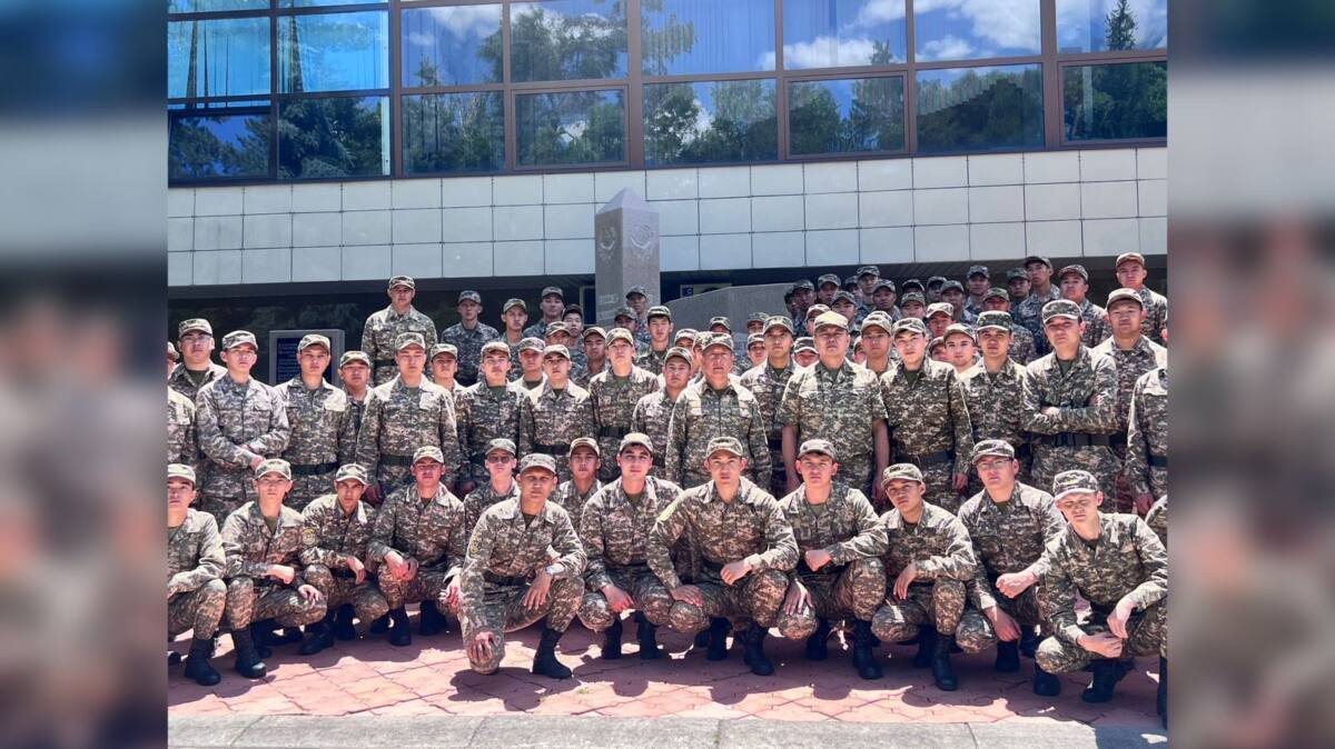 Экскурсия для выпускников военной кафедры состоялась в музее ДП области Жетысу